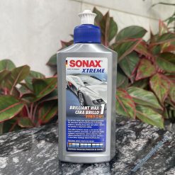 Sáp phủ bóng bảo vệ sơn xe ôtô Sonax Wax 1, không chứa chất mài mòn. Dùng cho mọi màu sơn.