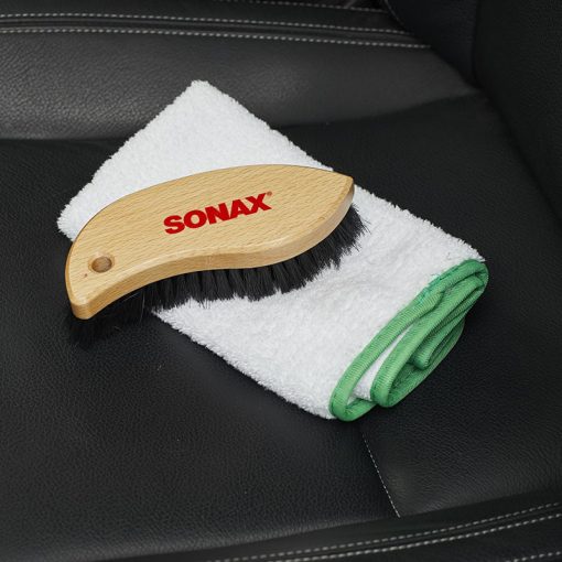 Bàn chải Sonax 416741 vệ sinh nội thất ghế da xe ôtô