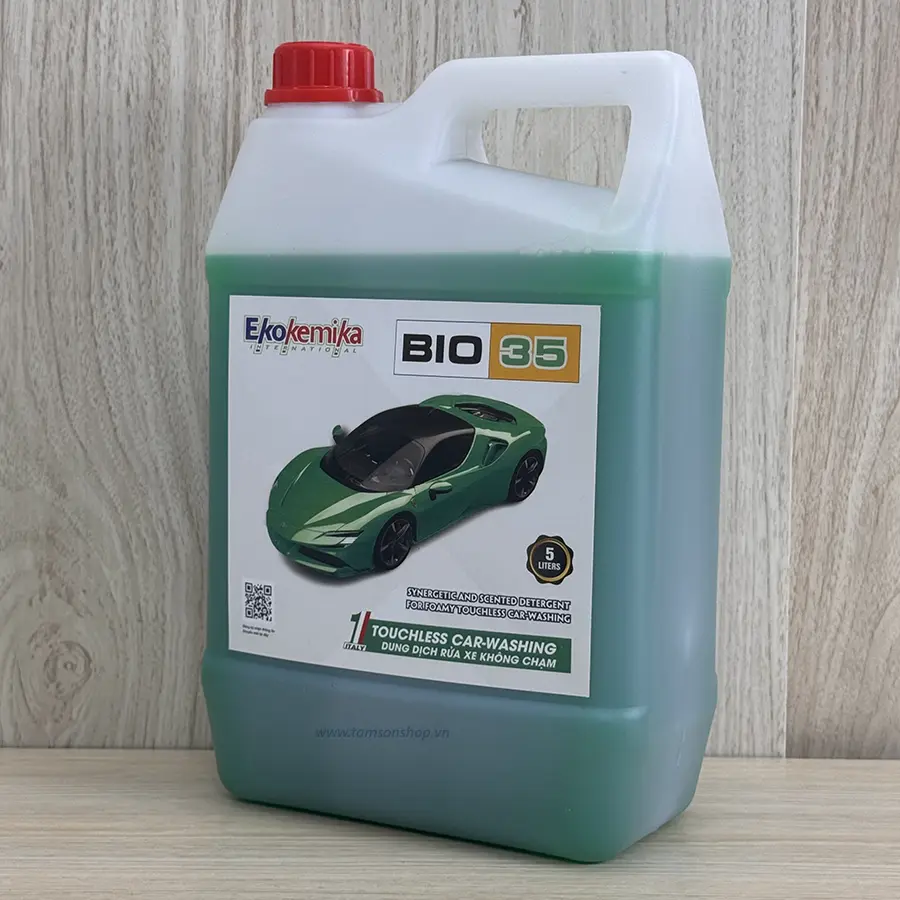 Dung dịch không chạm BIO 35 rửa xe máy, ôtô con, xe khách, ô tô tải.