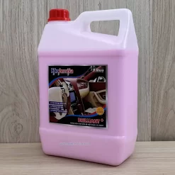 Dung dịch bảo dưỡng nhựa xe ô tô Brilliant Ekokemika - Chăm sóc cho cả nhựa trong và ngoài xe.