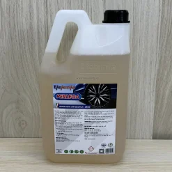 Dung dịch tẩy rửa lazang ô tô Perlega - Loại bỏ chất bẩn, vết ố, rỉ sét, bụi phanh cũng như các mảng bám trên vành bánh xe.