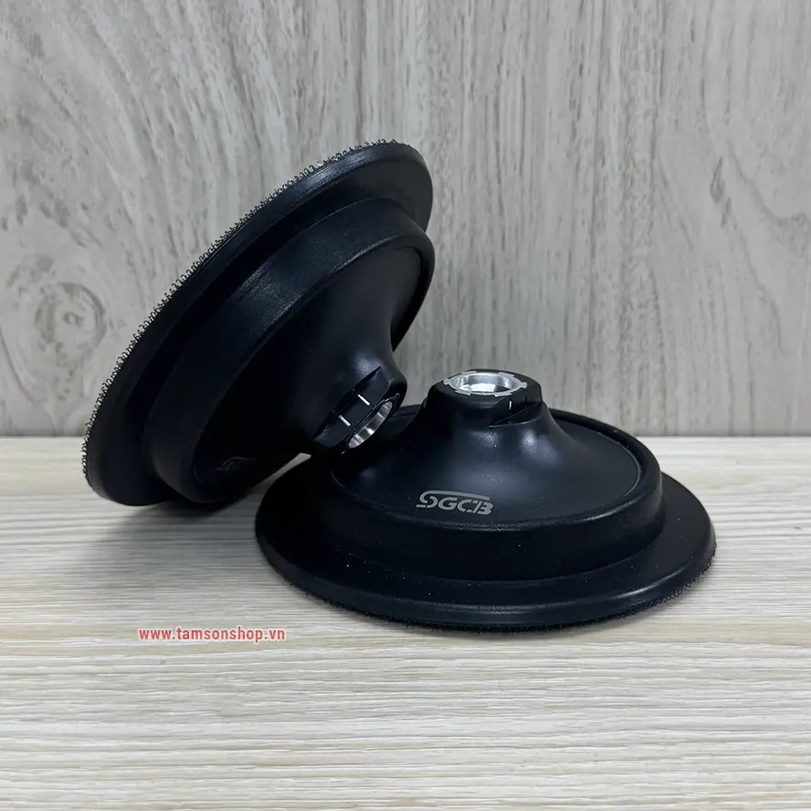 Đế gắn máy đánh bóng đồng tâm SGCB 5 inch. Sử dụng trong đánh bóng sơn xe ô tô và nhiều loại bề mặt.