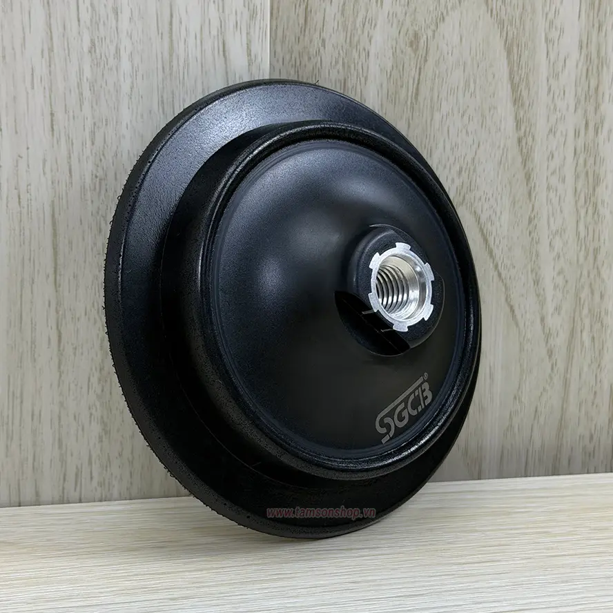 Đế gắn máy đánh bóng đồng tâm SGCB 5 inch. Sử dụng trong đánh bóng sơn xe ô tô và nhiều loại bề mặt.