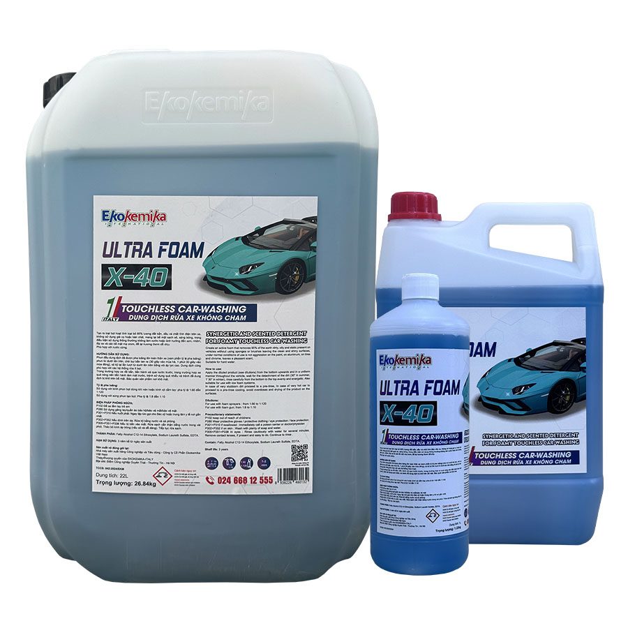 Dung dịch không chạm Ultra Foam X-40 rửa mọi loại xe máy và ôtô.