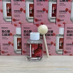 Nước hoa ô tô Pola Fresh Berry hương thơm trái cây ngọt ngào.
