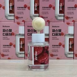 Nước hoa ô tô Pola Fresh Berry hương thơm trái cây ngọt ngào.